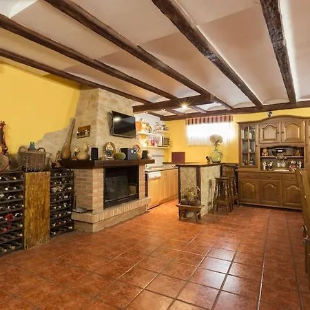 Holiday Moral Alto Kalea Tatil Evi